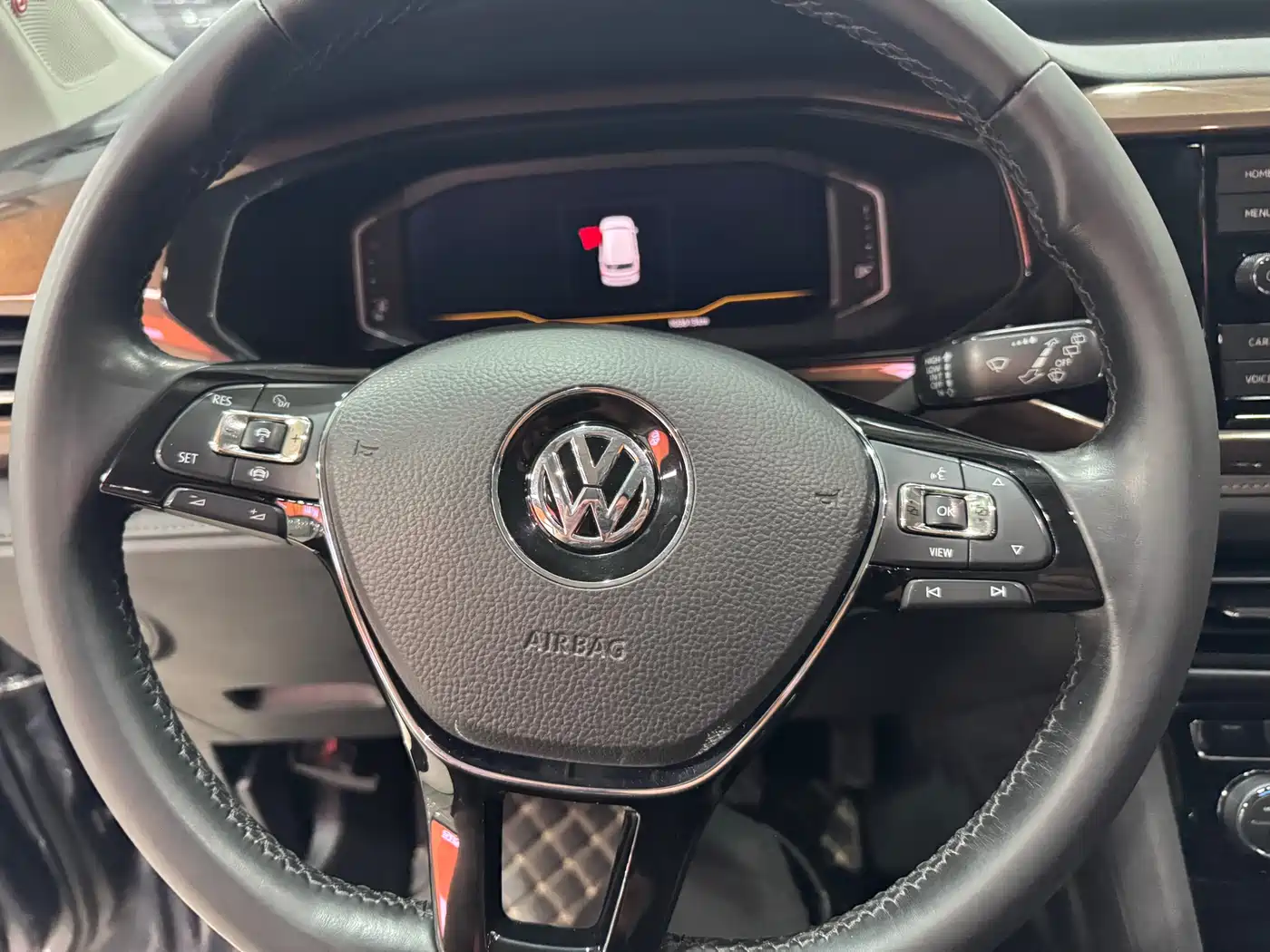 Volkswagen Tharu 2019 280TSI 2WD Flagship Edition China V фото 12
