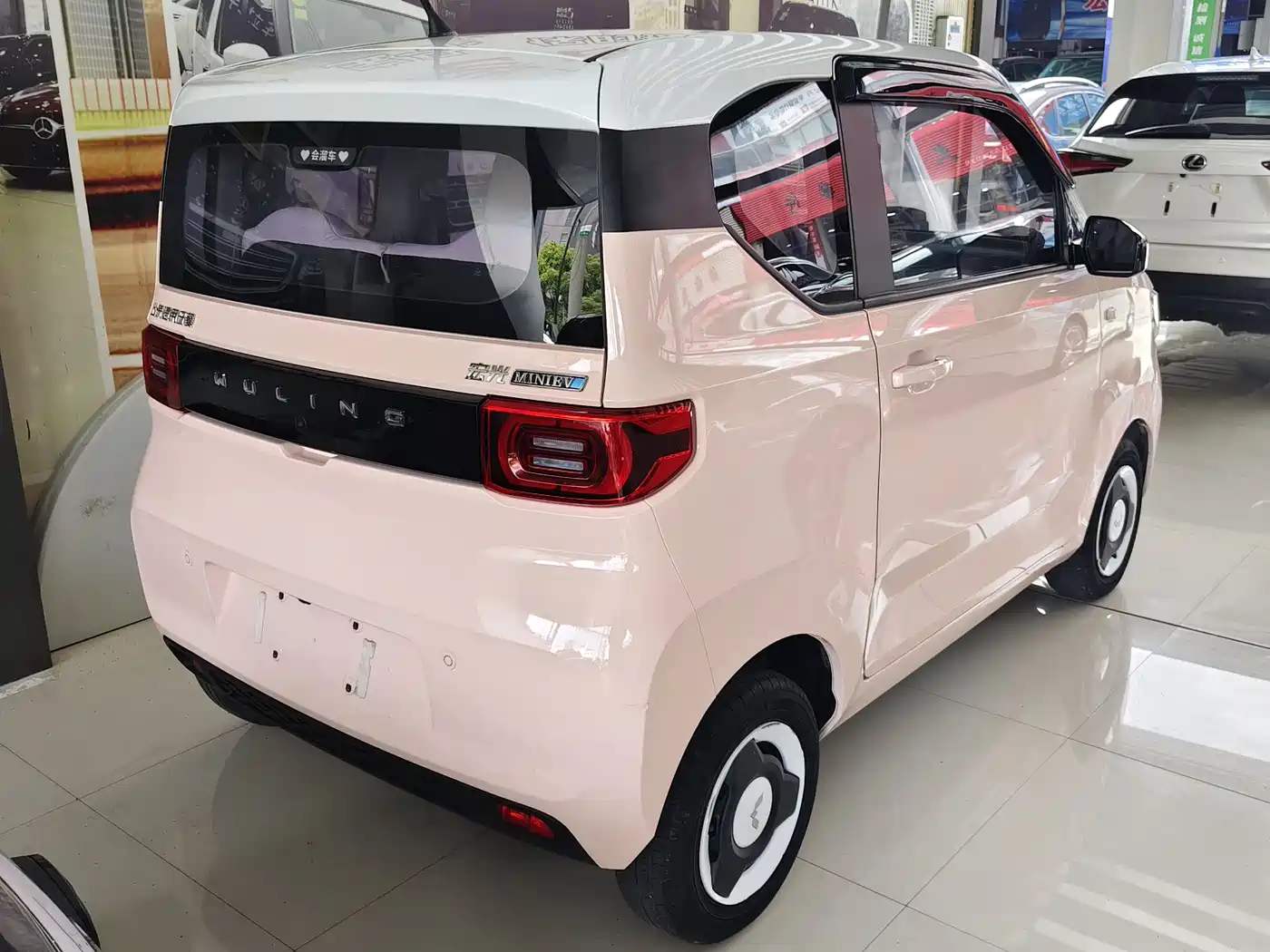 WULING AUTOMOBILE HONGGUANG MINIEV