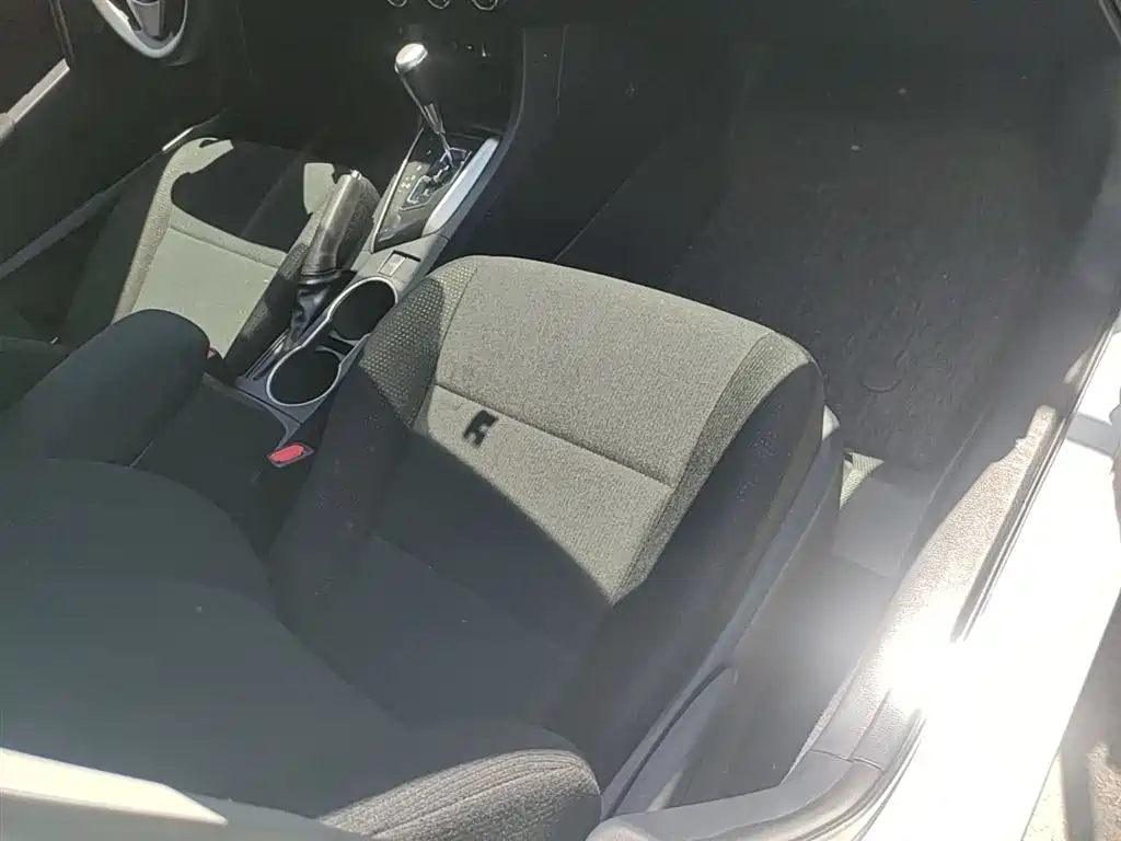 Toyota Levin 2016 1.6G CVT Elite Edition фото 25
