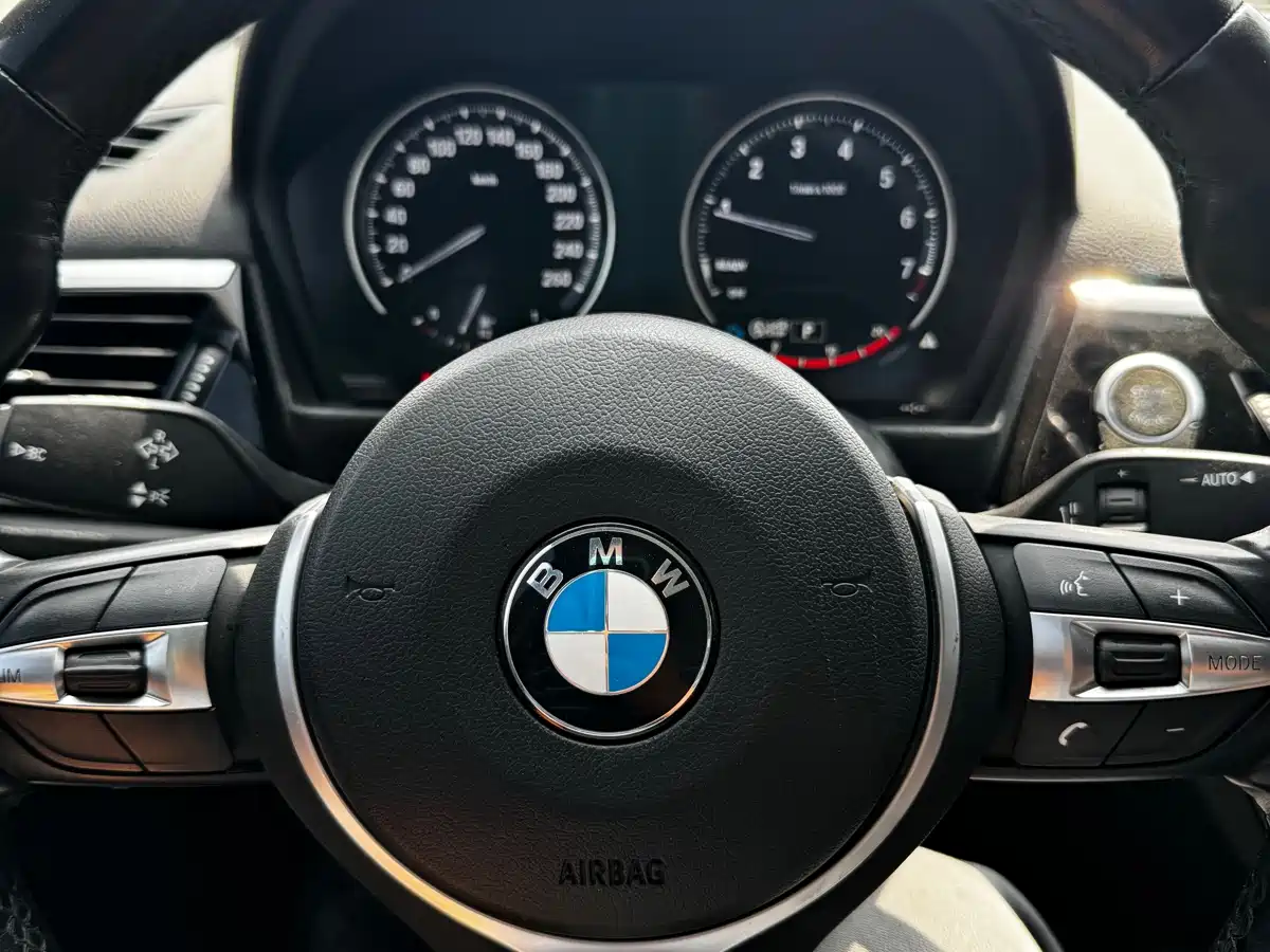 BMW 1 Series 2021 Facelift 125i M Sport Shadow Edition фото 14