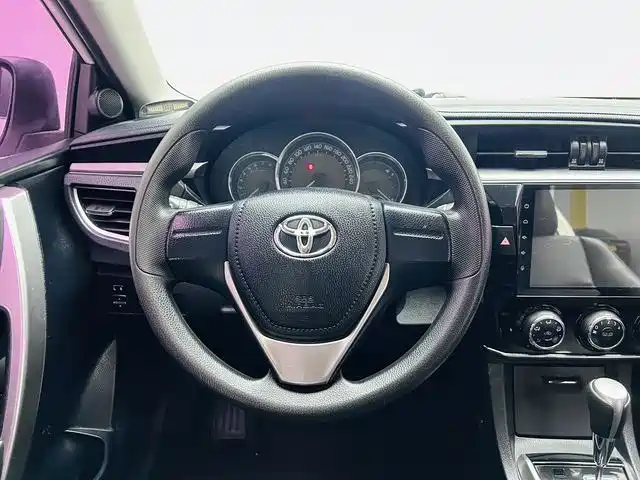 Toyota Corolla 2014 1.6L CVT GL фото 10