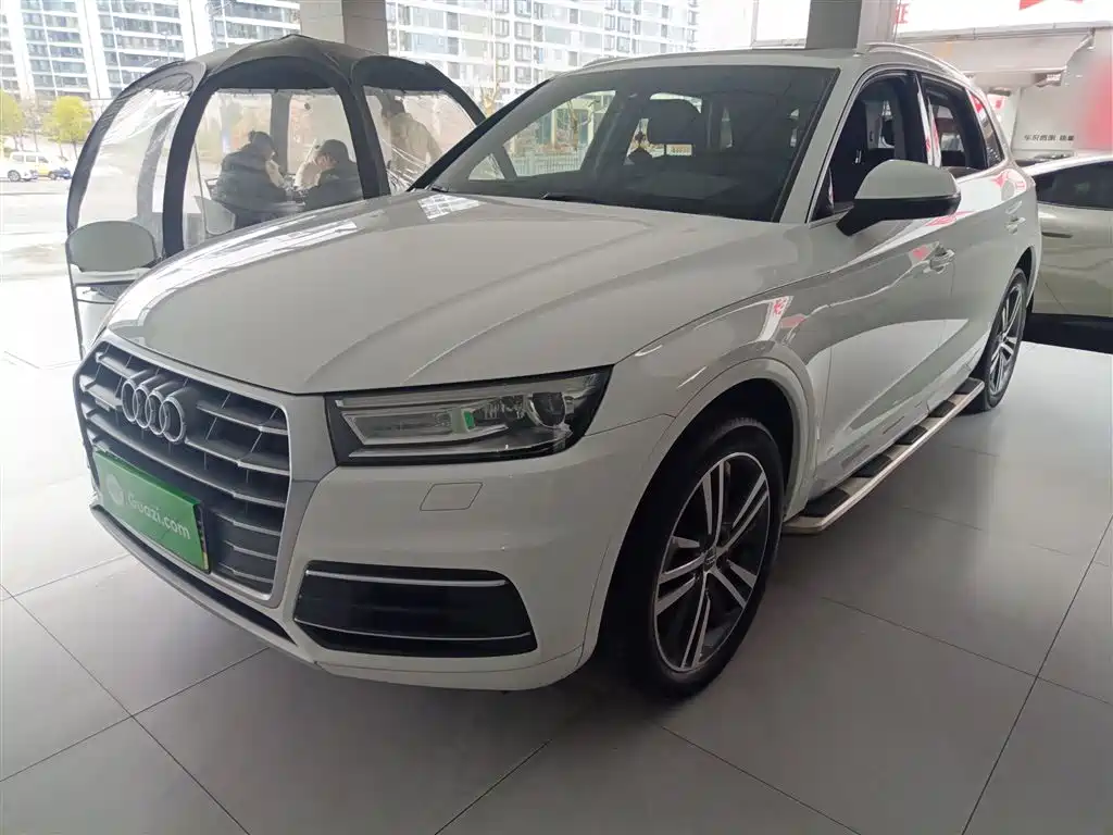 Audi Q5L 2020 Facelift 40 TFSI Honor Progressive фото 2