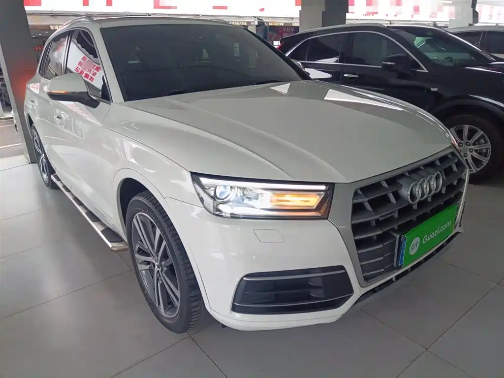 Audi Q5L 2020 Facelift 40 TFSI Honor Progressive фото 4