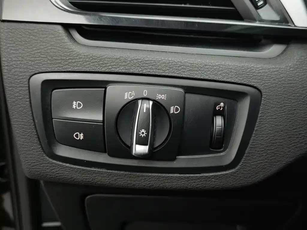 Photo 21 - BMW X1