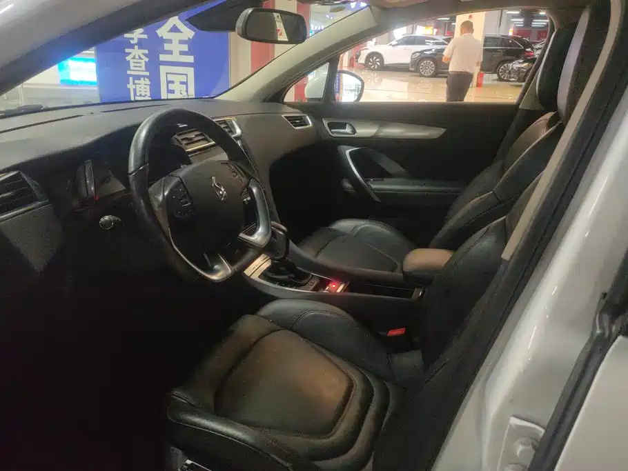 DS 4S 2018 2016 Model 1.6T Automatic Smart Enjoy Edition THP160