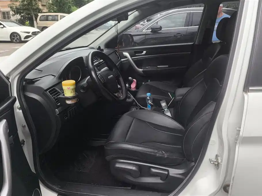 Haval M6 2018 1.5T Manual 2WD Elite фото 9