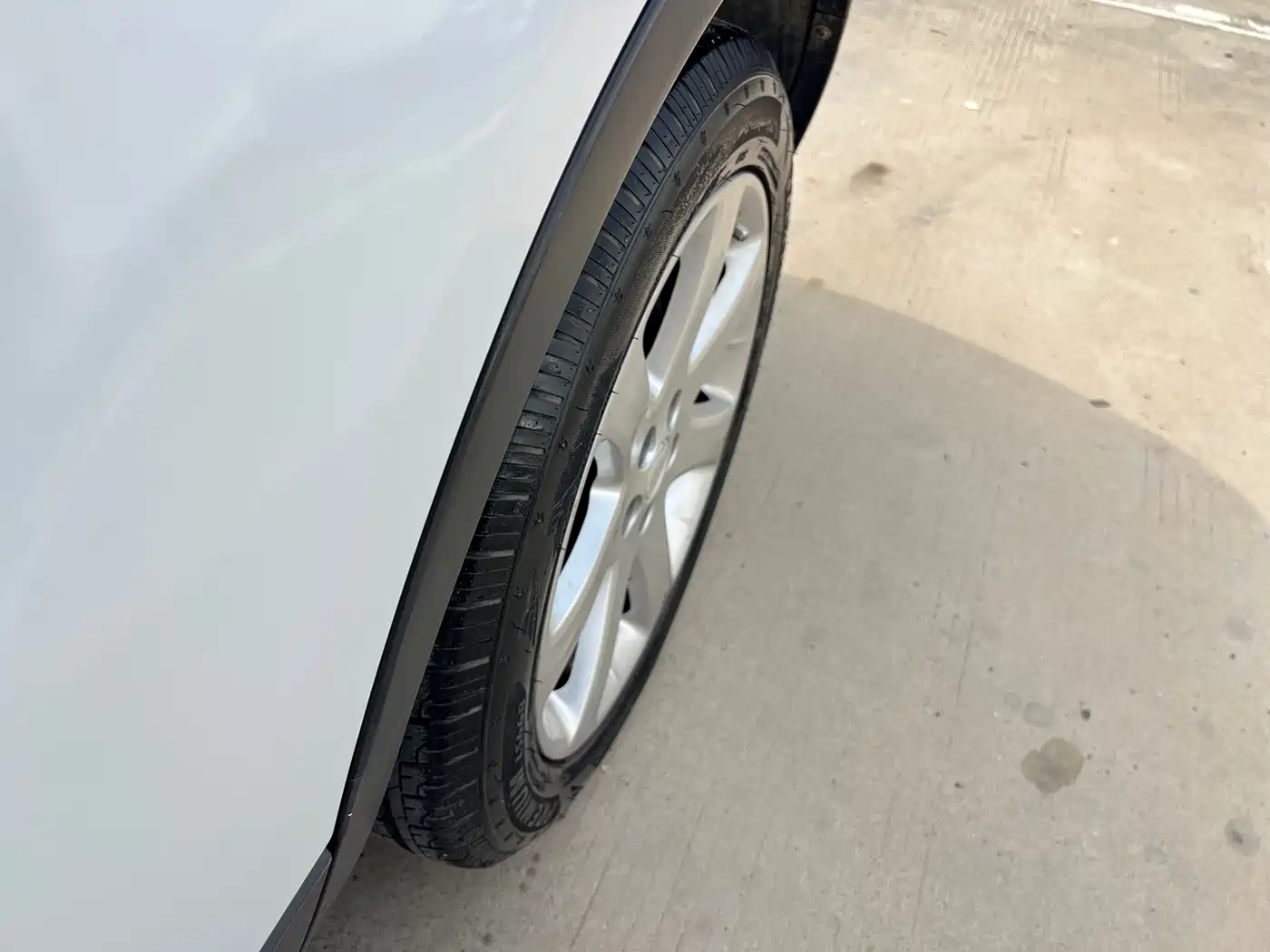 Buick Encore 2013 1.4T Automatic 2WD Leading фото 5