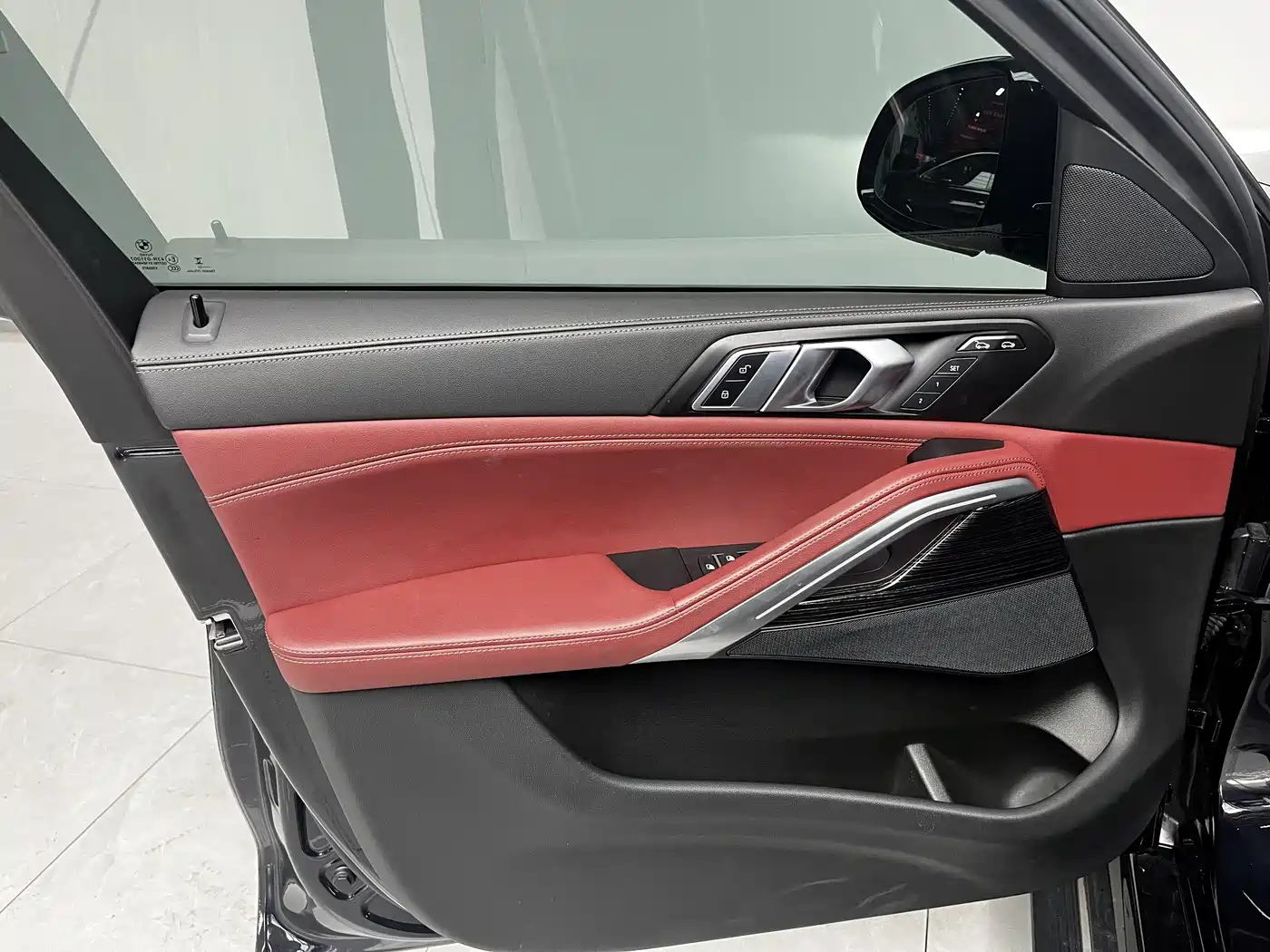 BMW X6 2023 xDrive30i M Sport Package фото 14