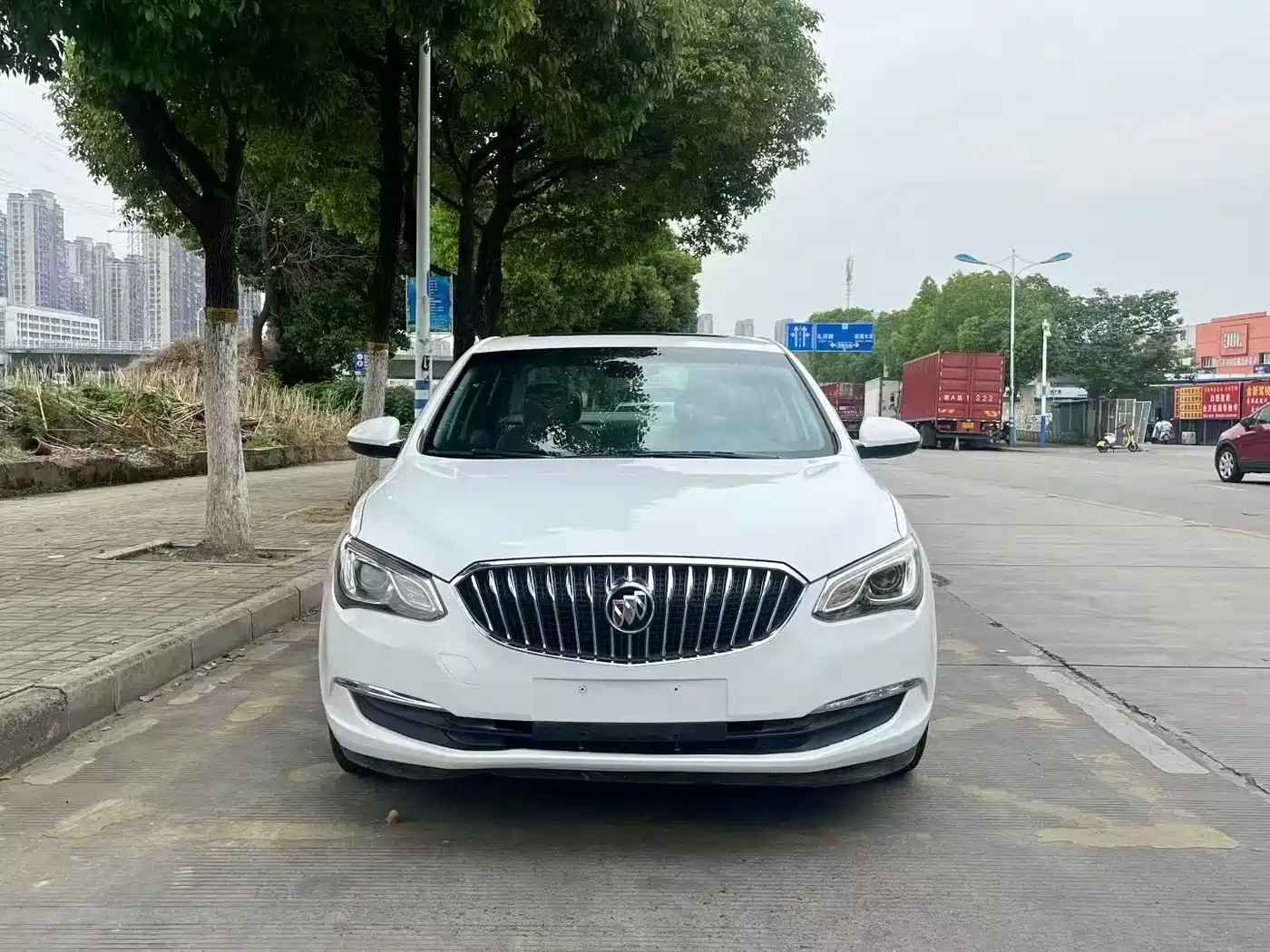 Buick Excelle 2017 15N Automatic Elite фото 2
