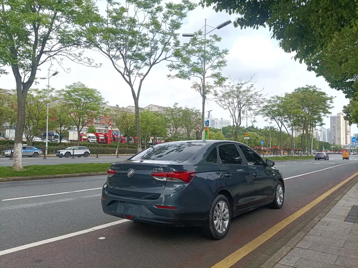 Buick Excelle 2021 Exemplar 1.5L Auto Progressive фото 4