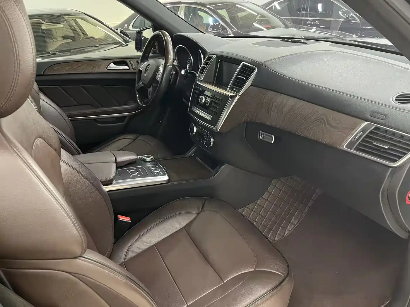 Mercedes-Benz GL-Class 2013 GL 500 4MATIC фото 11