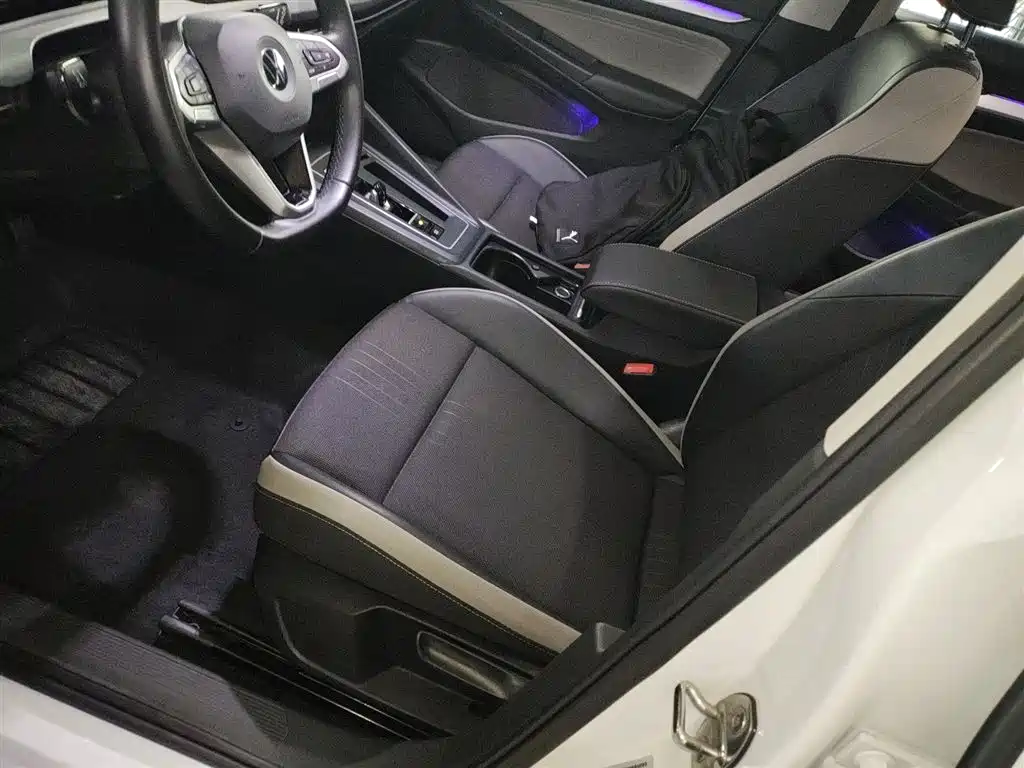 Volkswagen Golf 2021 280TSI DSG Pro фото 11