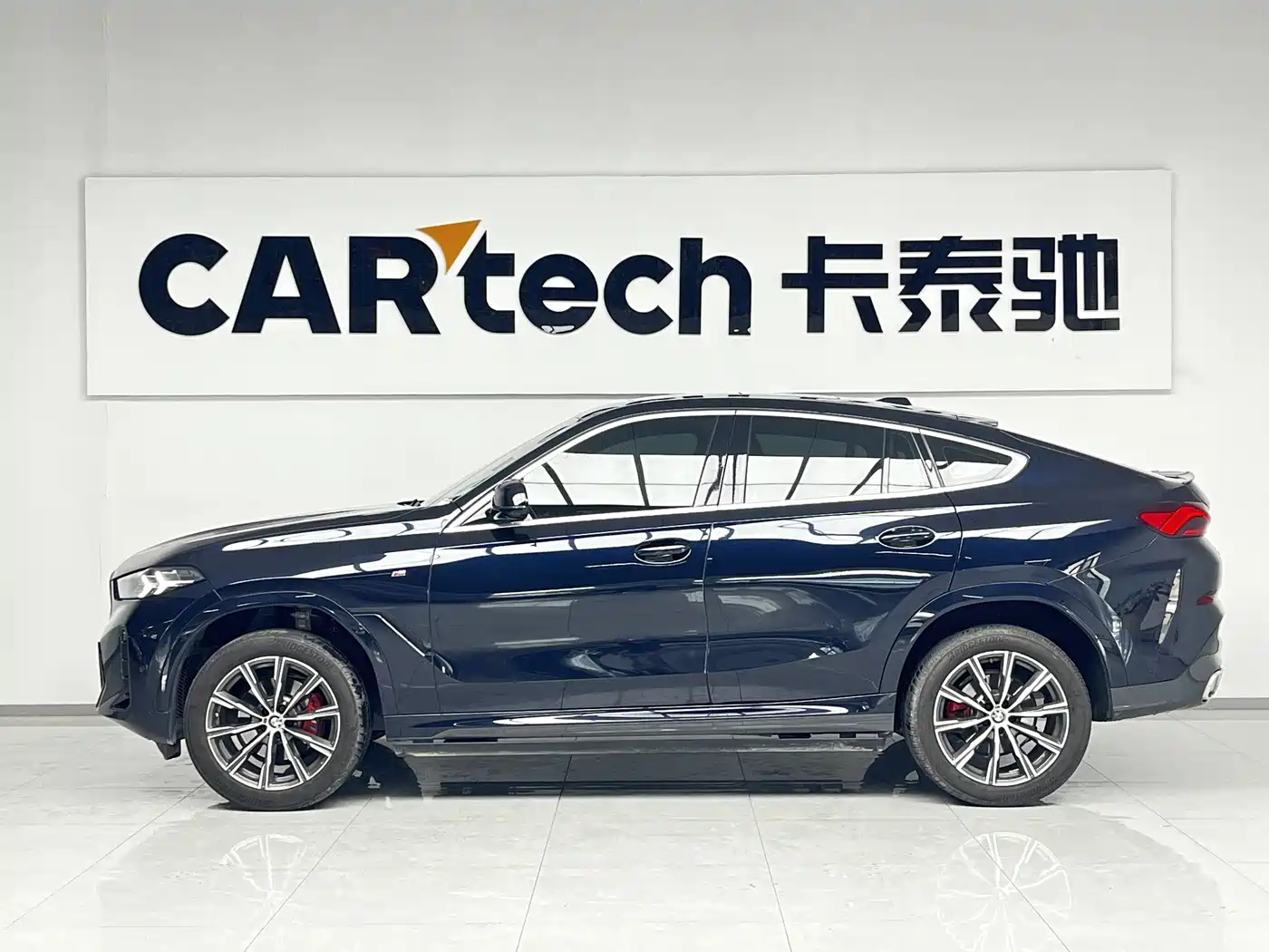 BMW X6 2023 xDrive30i M Sport Package фото 15