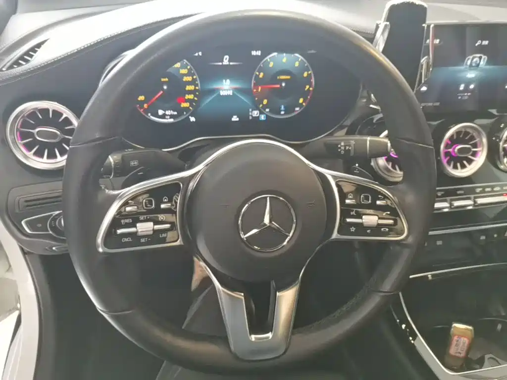 Фото 11 - Mercedes-Benz GLC Coupe