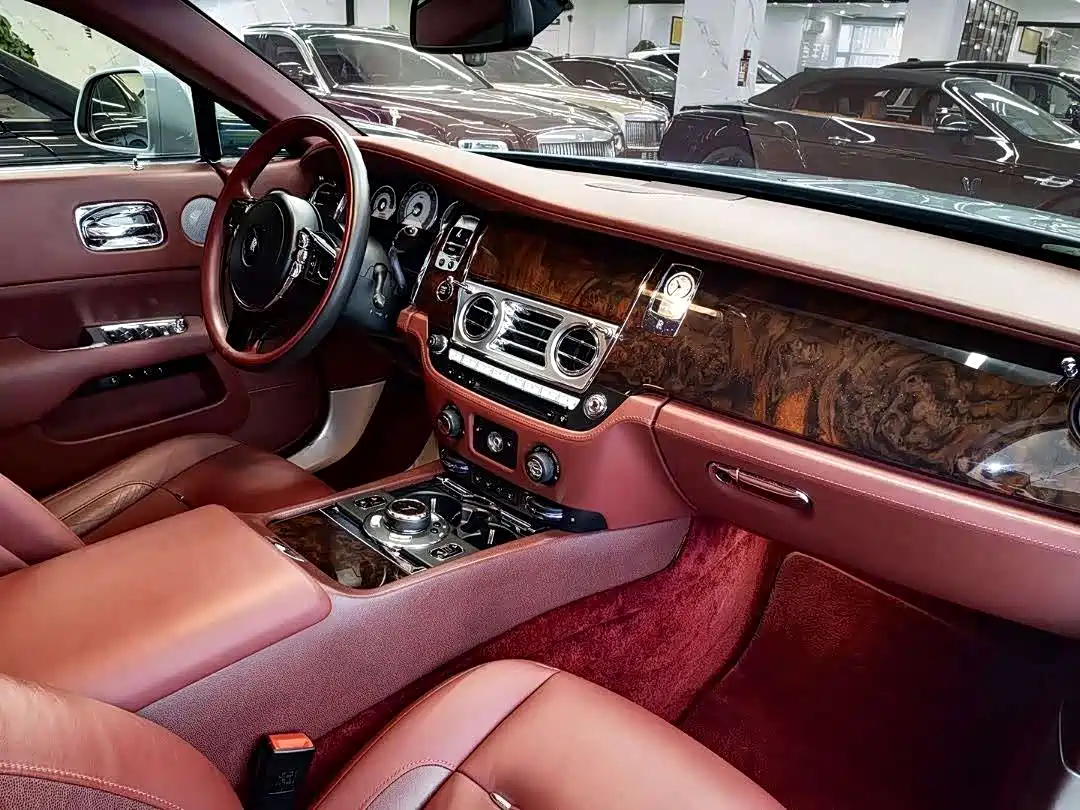 Rolls-Royce Wraith 2015 2013 6.6T Standard