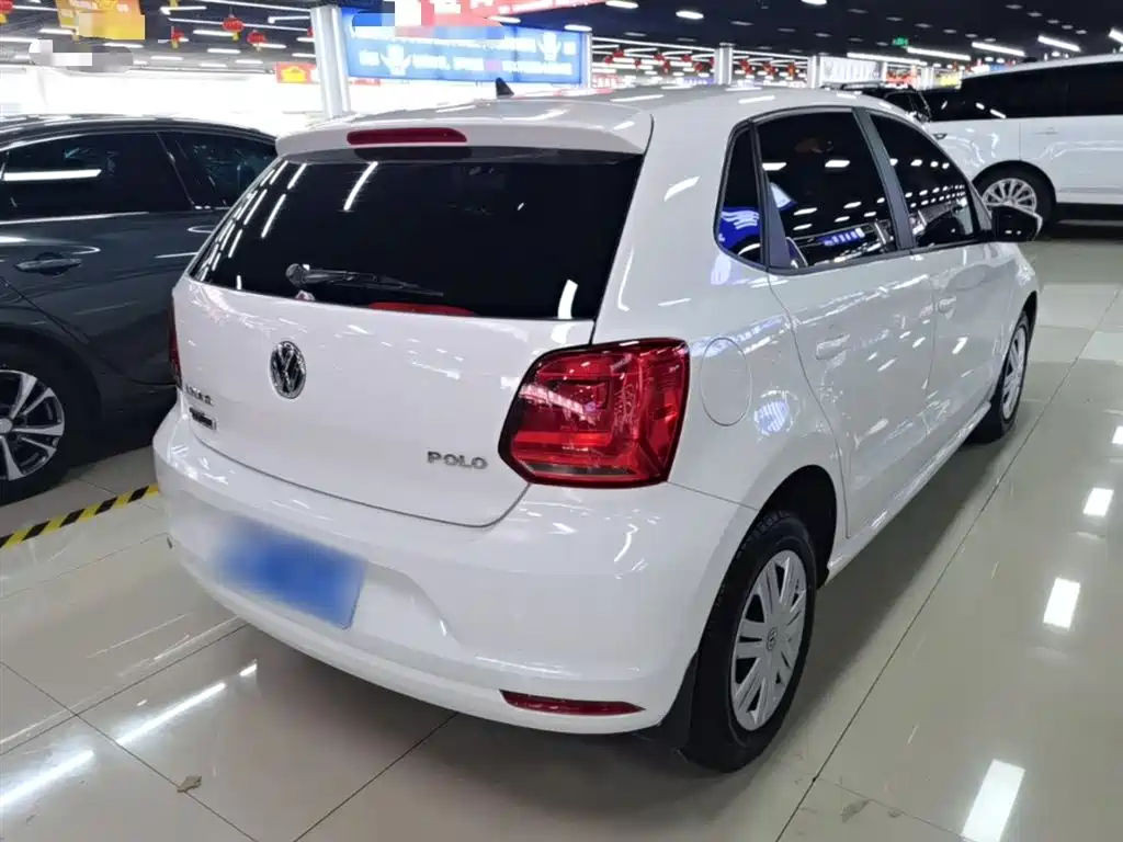 Volkswagen Polo 2016 1.4L Automatic Trend фото 7