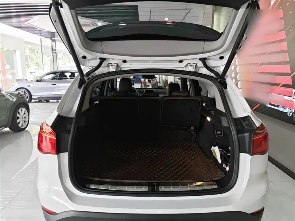 BMW X1 2018 sDrive18Li Premium Model фото 19