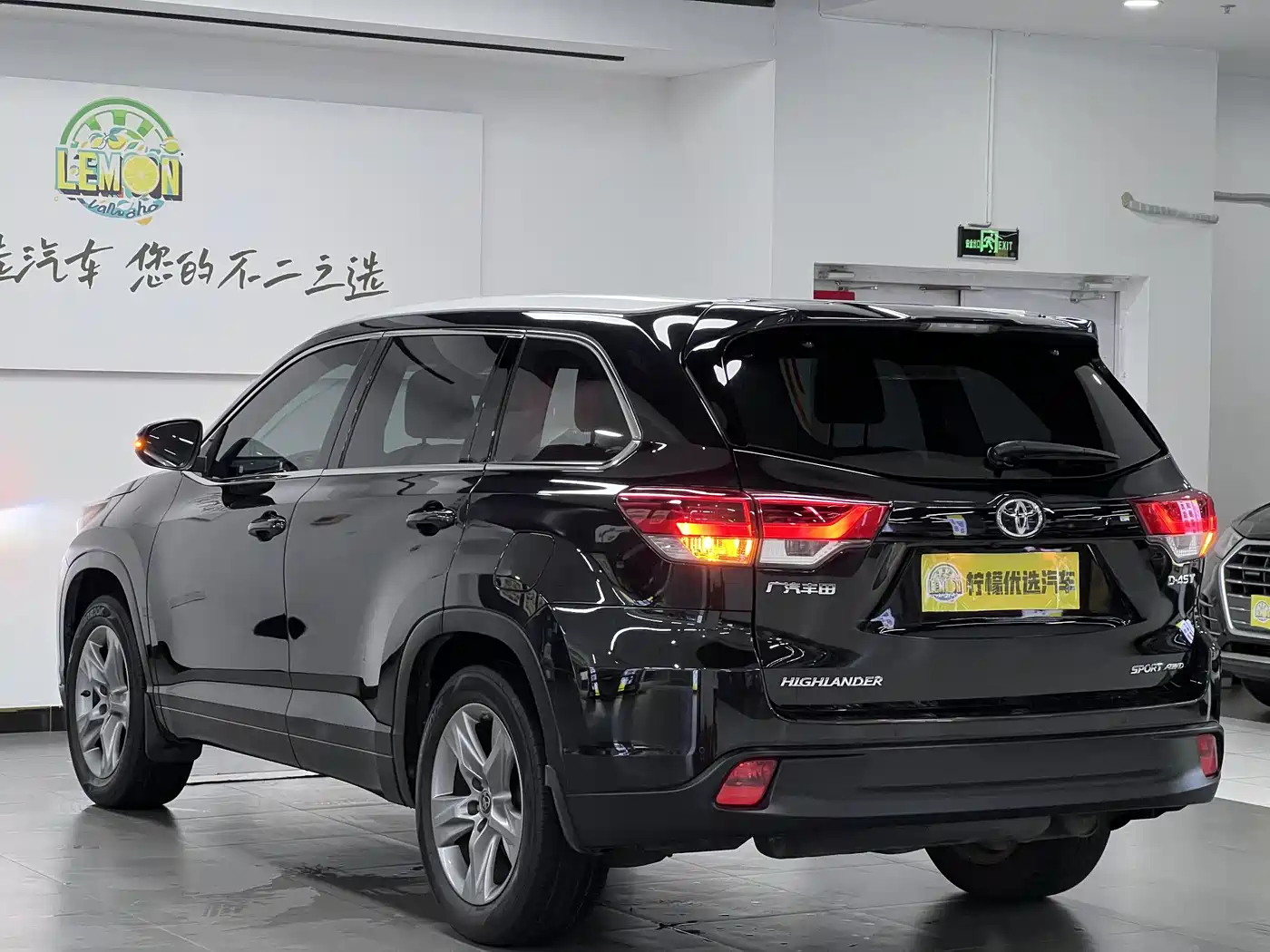 Toyota Highlander 2018 2.0T 4WD Premium 7-seater China VI фото 5