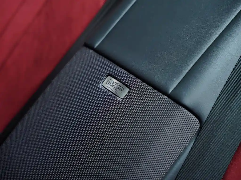 Lexus LC 2018 500h Sport Edition фото 44