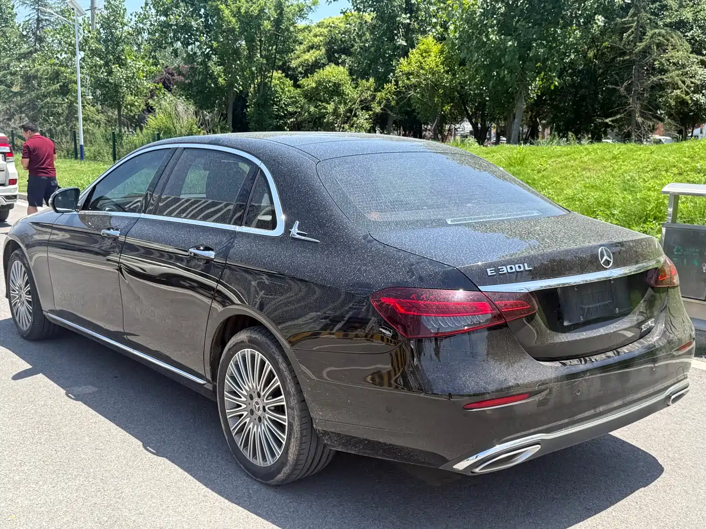Mercedes-Benz E-Class 2022 E 300 L Fashion фото 17