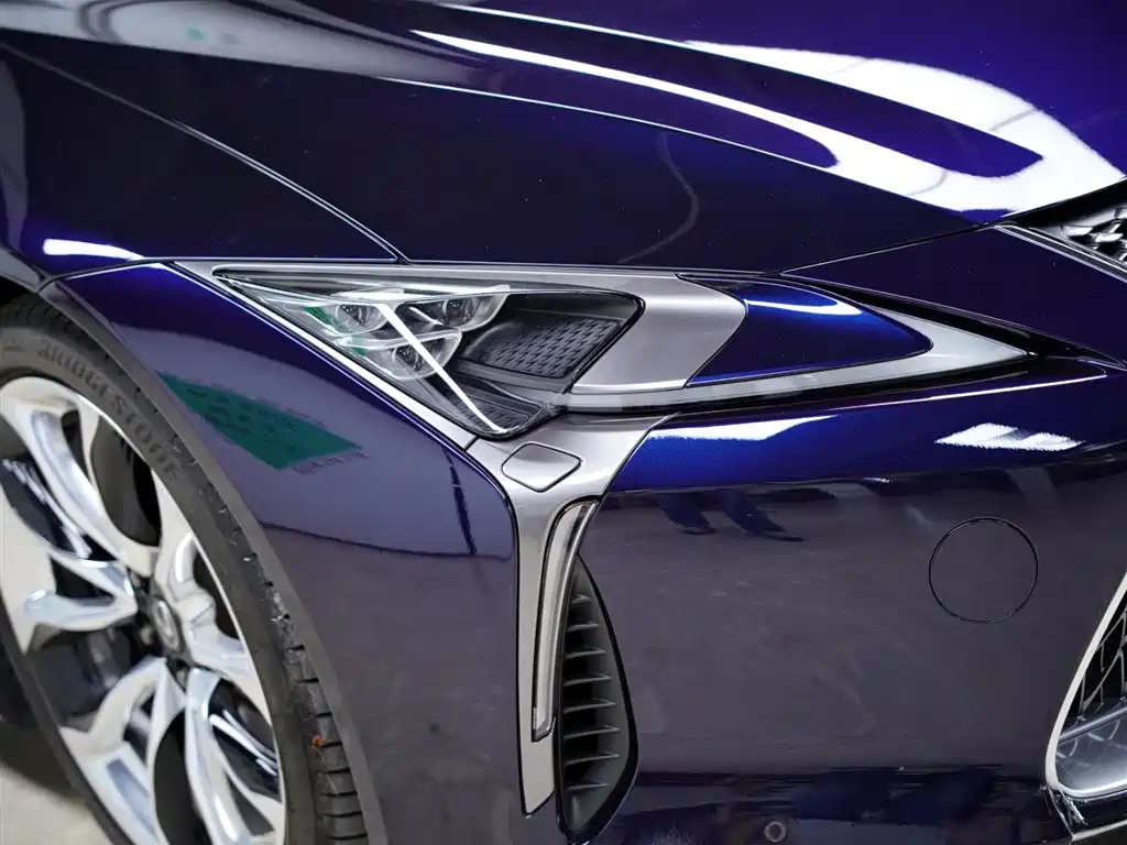 Lexus LC 2018 500h Sport Edition фото 20