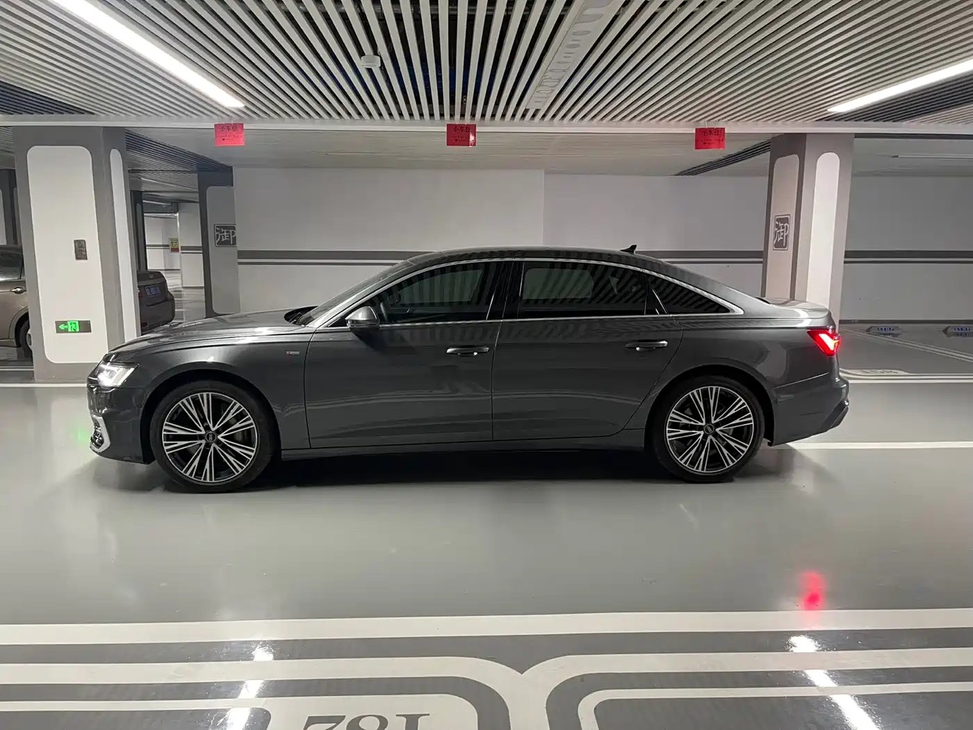 Audi A6L 2022 55 TFSI quattro Premium Elegance фото 25