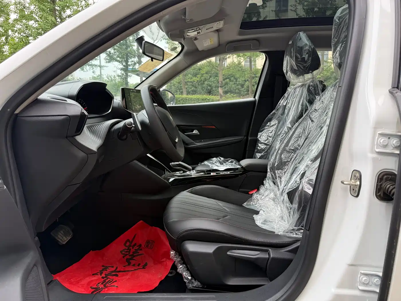 Peugeot 2008 2022 230THP THE ONE фото 8