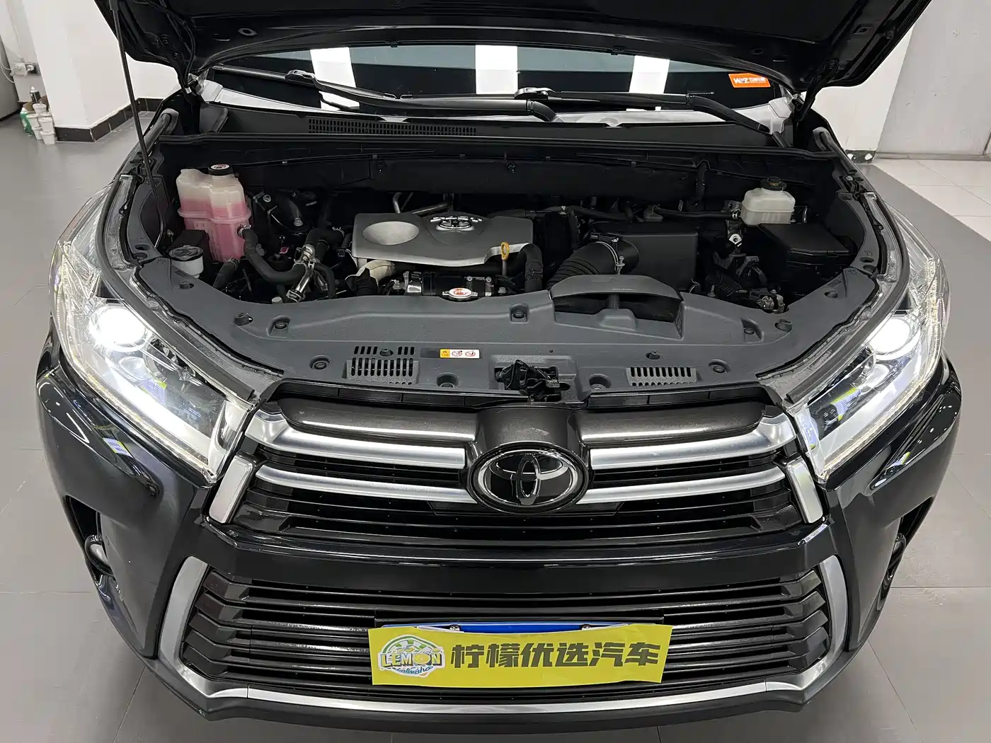 Toyota Highlander 2018 2.0T 4WD Premium 7-seater China VI фото 11