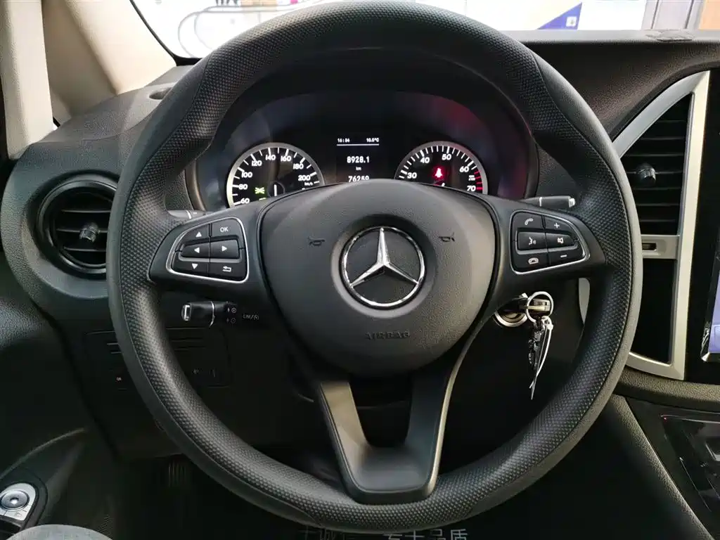Mercedes-Benz Vito 2016 2.0T Elite Edition фото 9