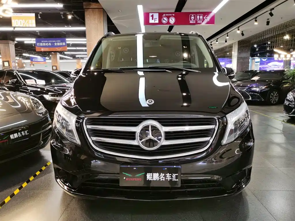 Mercedes-Benz Vito 2016 2.0T Elite Edition фото 2