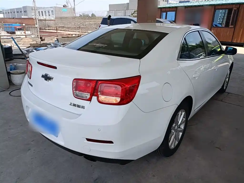 Chevrolet Malibu 2014 2.0L Automatic Luxury фото 7