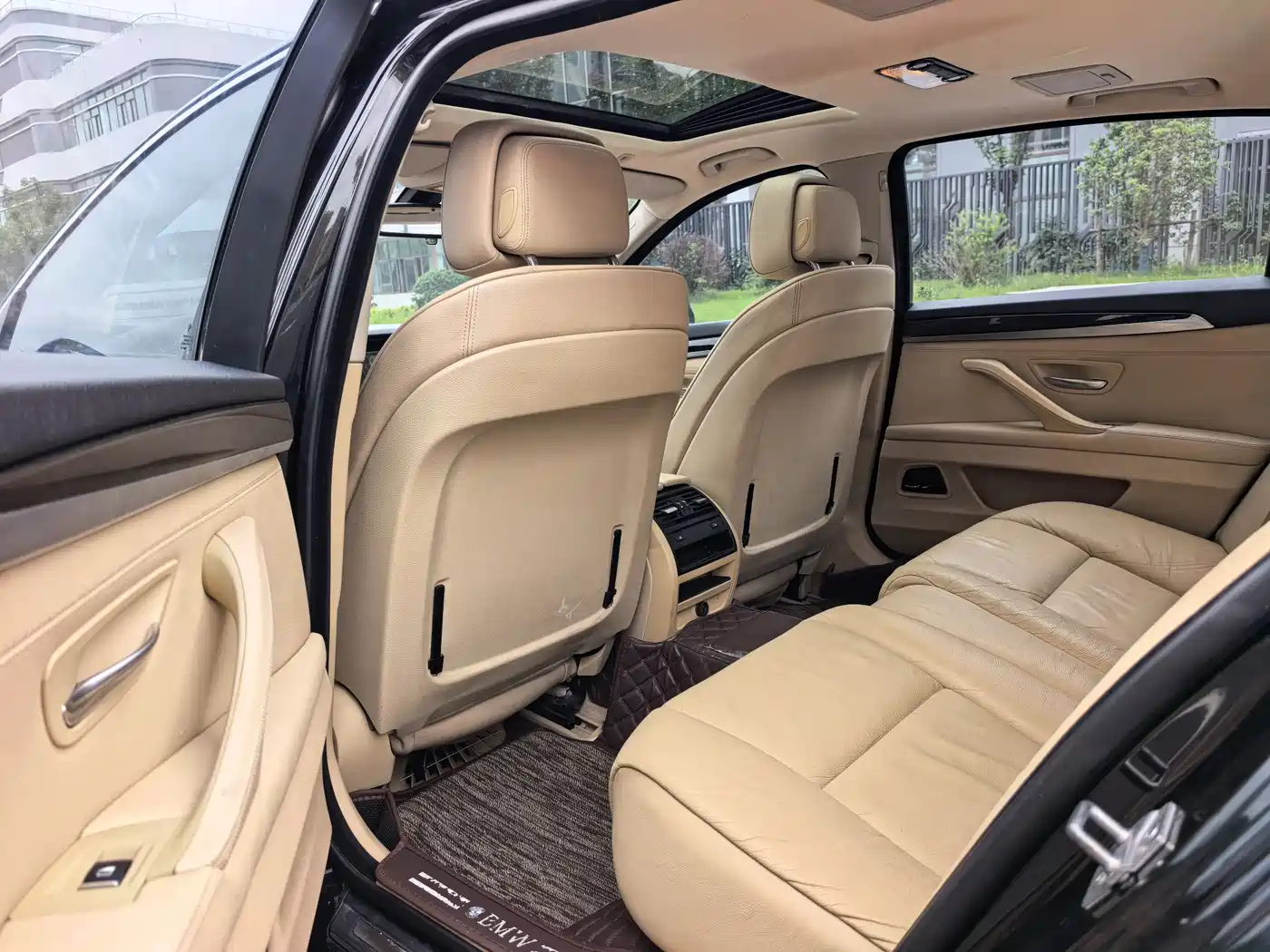 BMW 5 Series 2013 525Li Luxury фото 8