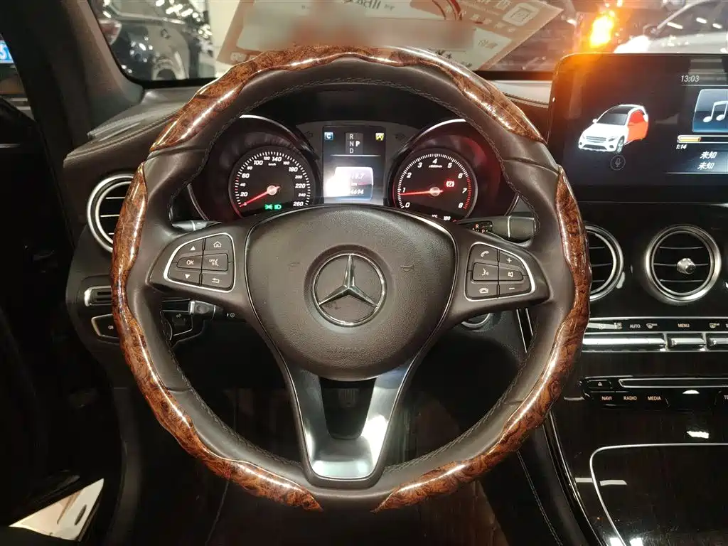 Mercedes-Benz GLC 2018 Facelift GLC 260 4MATIC Dynamic фото 7