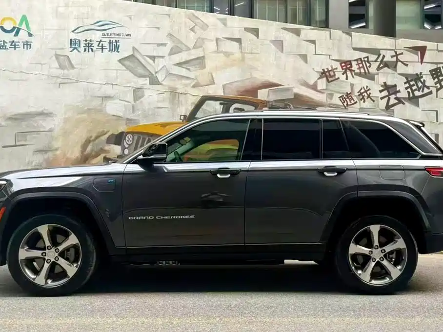 Jeep Grand Cherokee 4xe (Import) 2025 2024 4xe Summit Edition