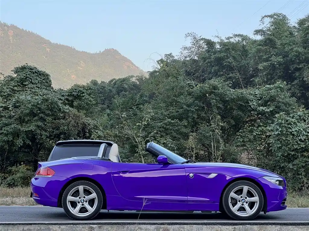 BMW Z4 2012 sDrive20i Leading фото 9