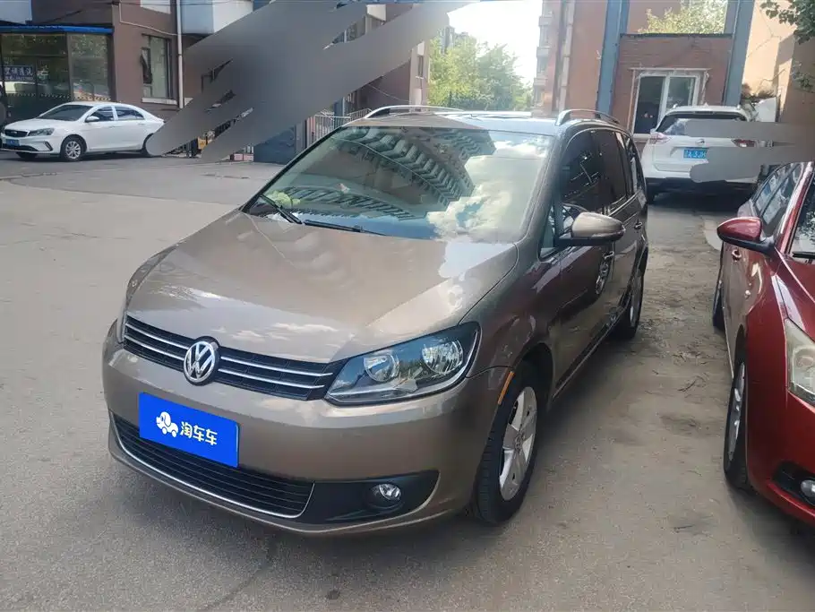 Volkswagen Touran 2015 1.4T DSG Comfort Edition 5-seater