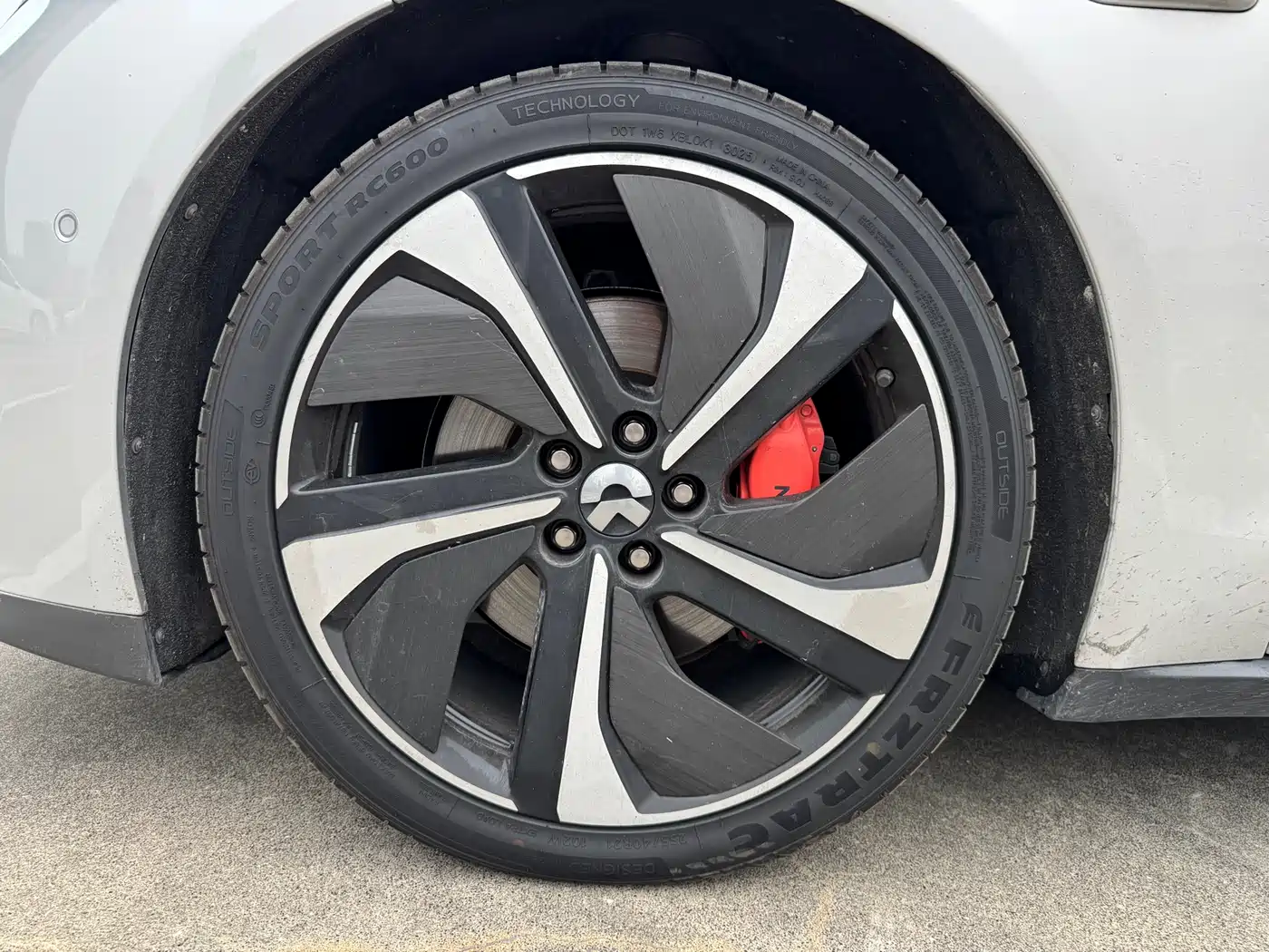 NIO ET7 2022 100kWh Launch Edition фото 14