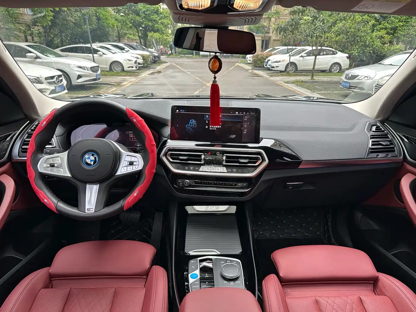 BMW iX3 2023 Leading Type фото 5
