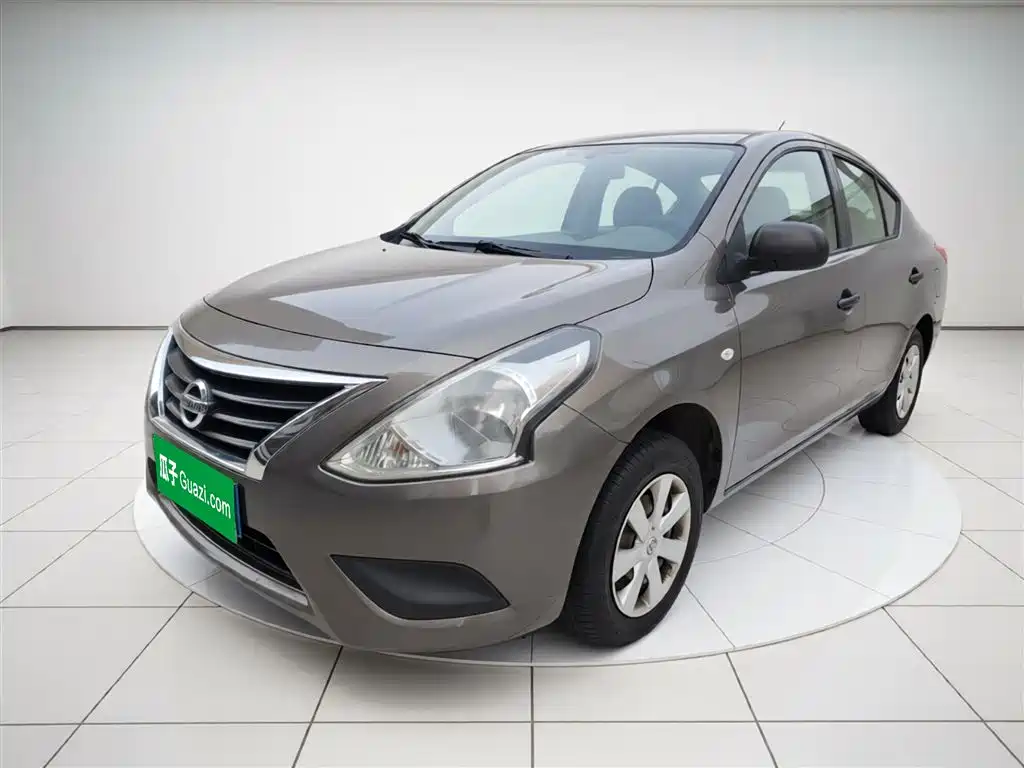 Nissan Sunny 2017 2016 1.5XE Manual Leading Edition