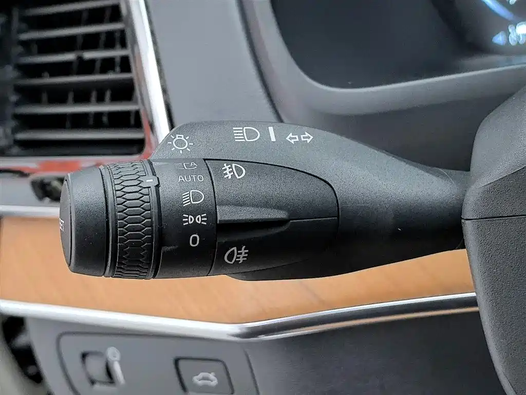 Volvo XC90 2015 T6 Inscription 7-seater фото 17