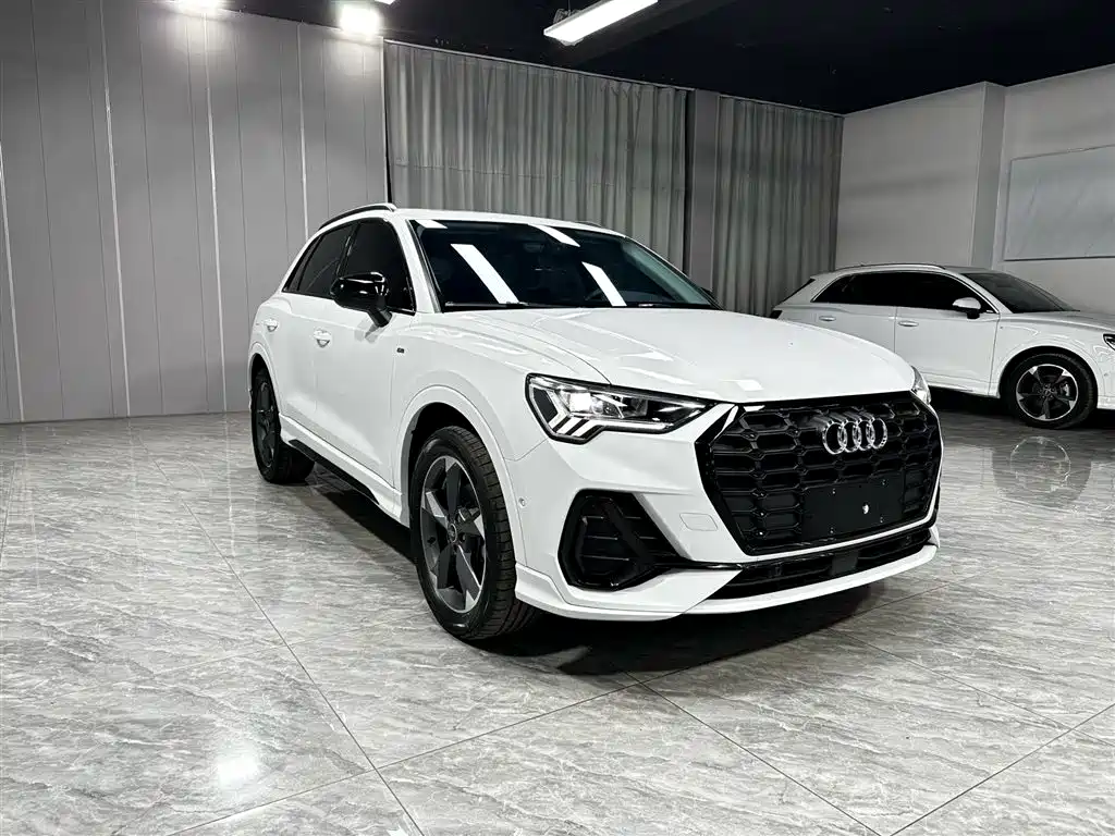 Audi Q3 2022 35 TFSI Fashion Dynamic фото 3