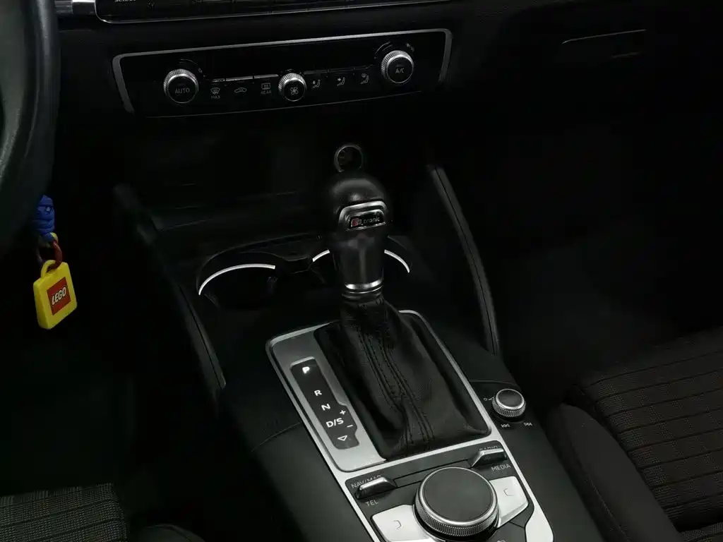 Audi A3 2019 Limousine 40 TFSI Sport China V фото 13