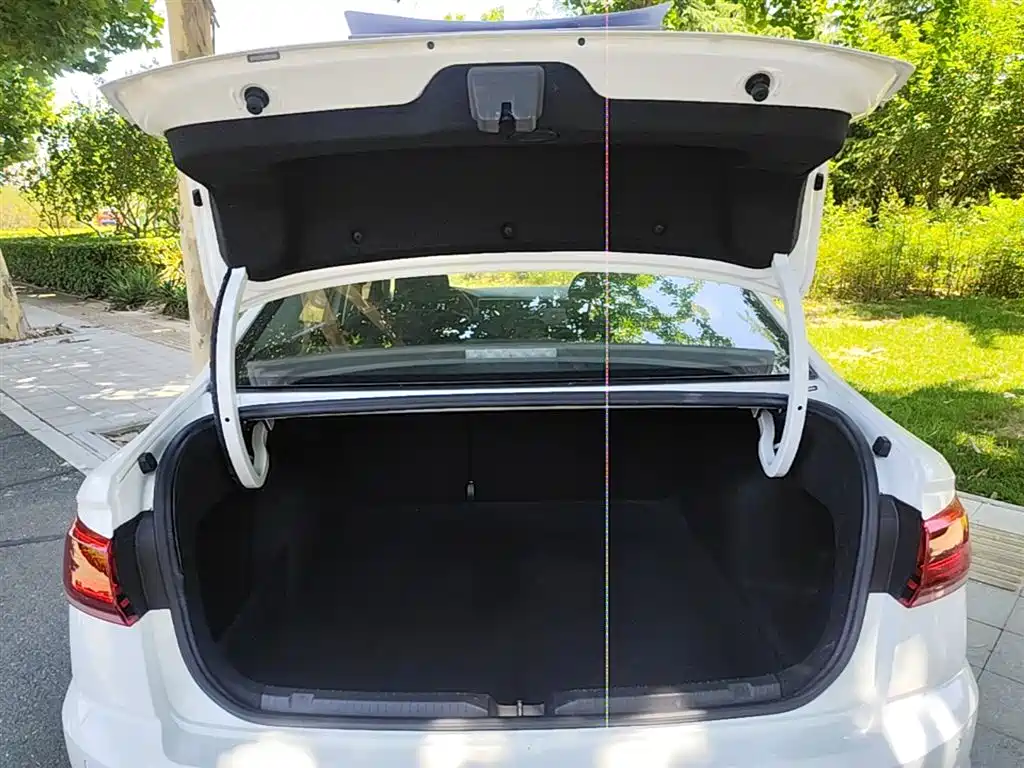 Volkswagen Bora 2023 200TSI DSG Comfort Edition фото 19