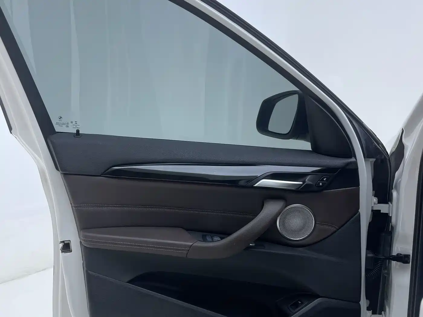 BMW X1 2022 sDrive20Li Fashion фото 12
