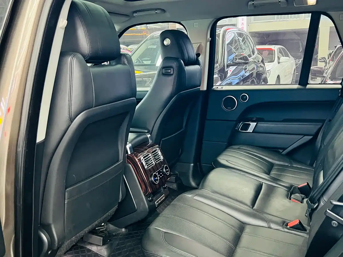 Land Rover Range Rover 2014 3.0 SC V6 Vogue фото 10