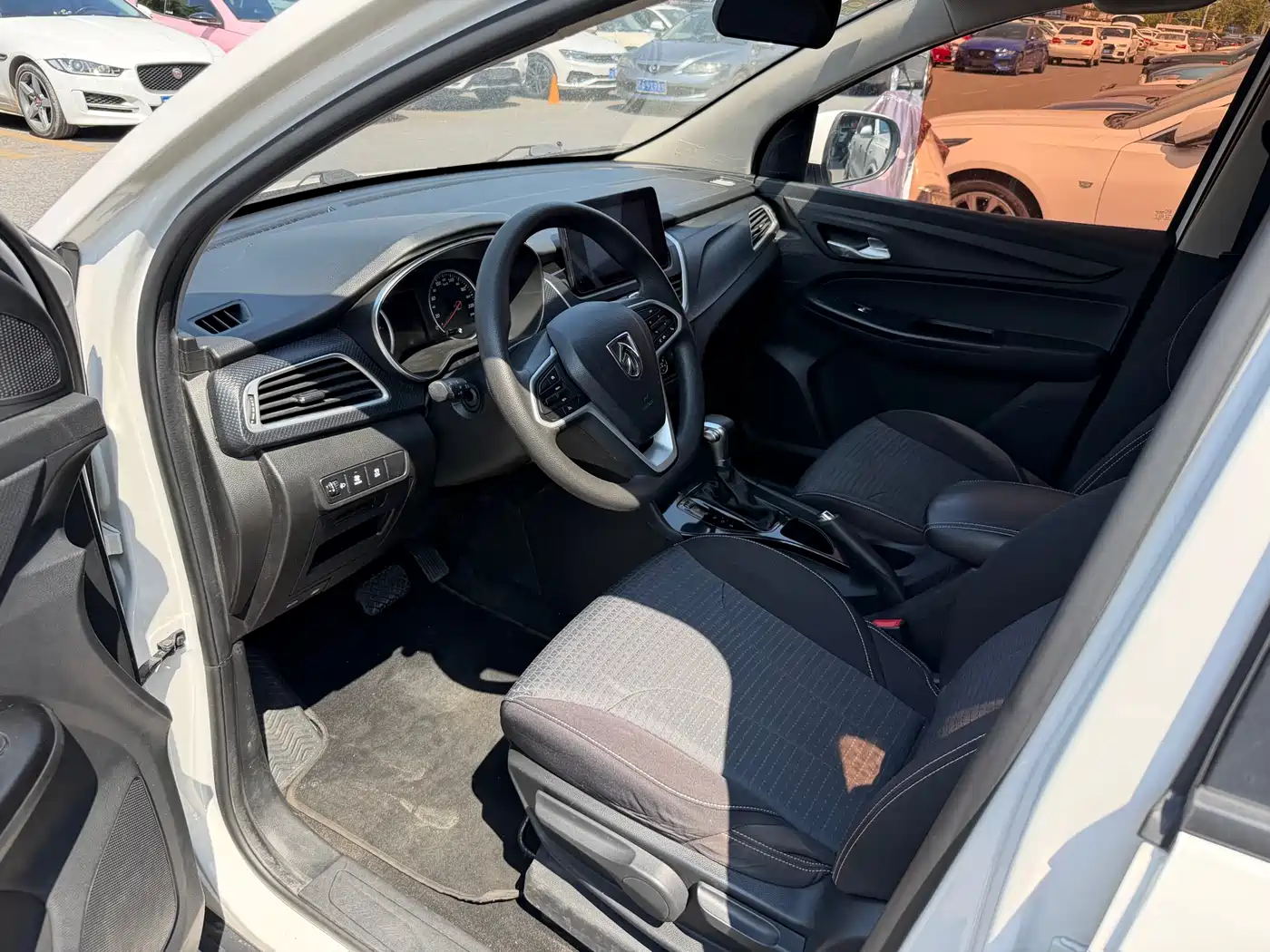 Baojun 730 2019 2019 1.5T CVT Fashion Edition 7-Seater China VI