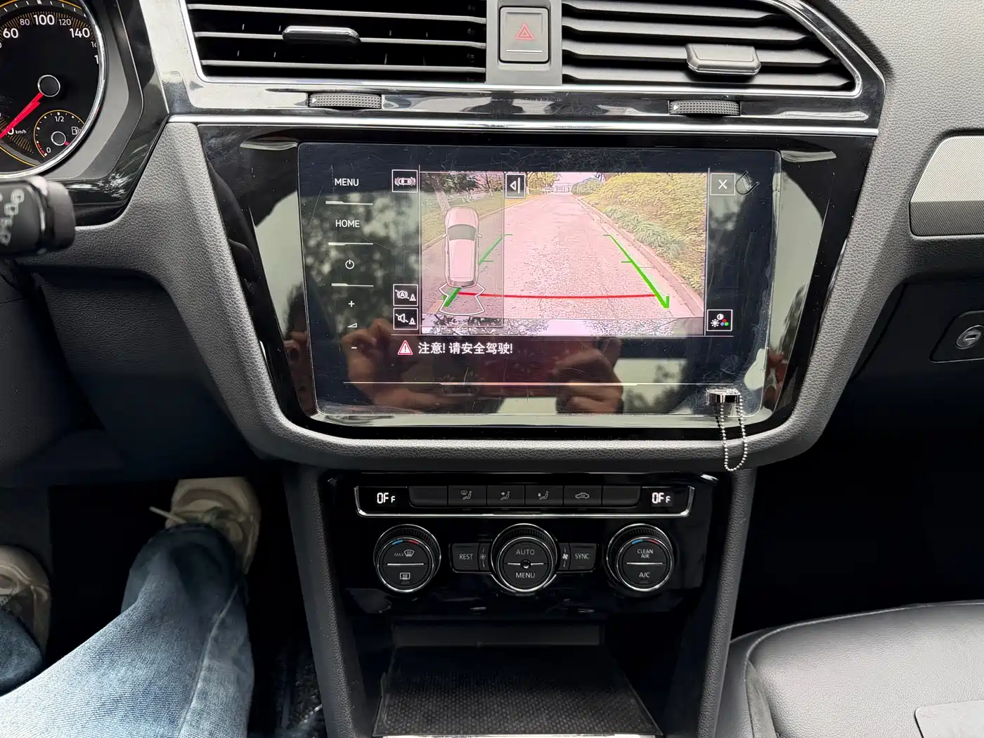 Volkswagen Tiguan L 2021 330TSI Automatic 2WD Smart фото 4