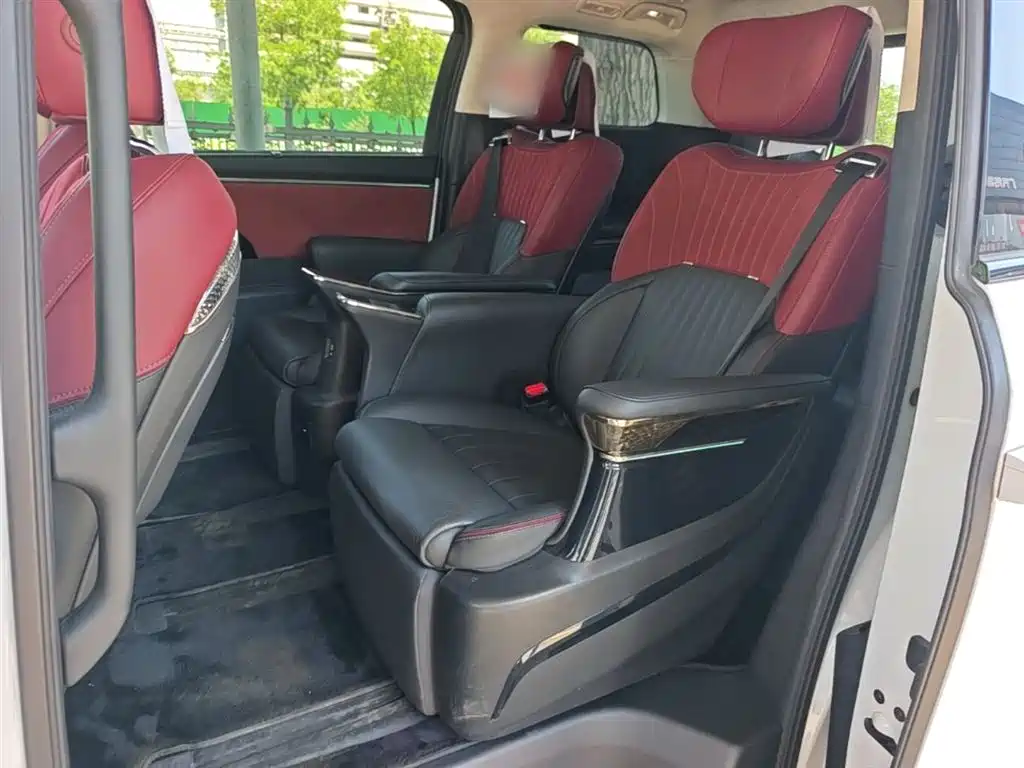 GAC Trumpchi Trumpchi E9 2023 E9 MAX фото 17