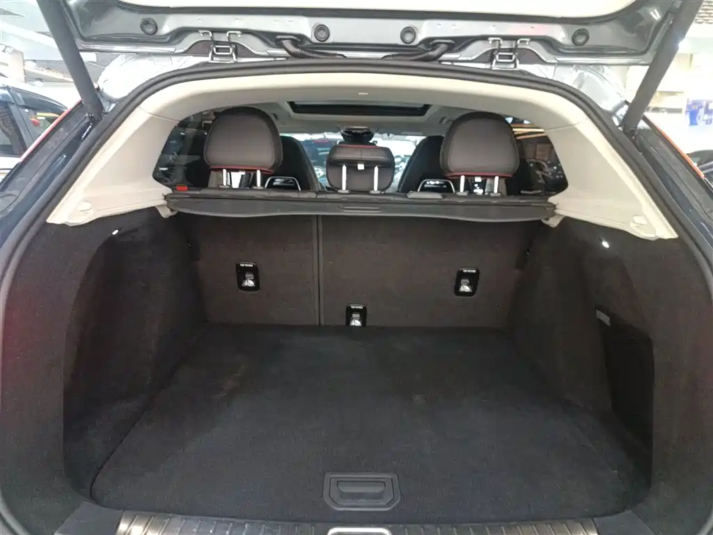 Lynk & Co 01 2019 2.0T 2WD Shine Pro Version China VI фото 9