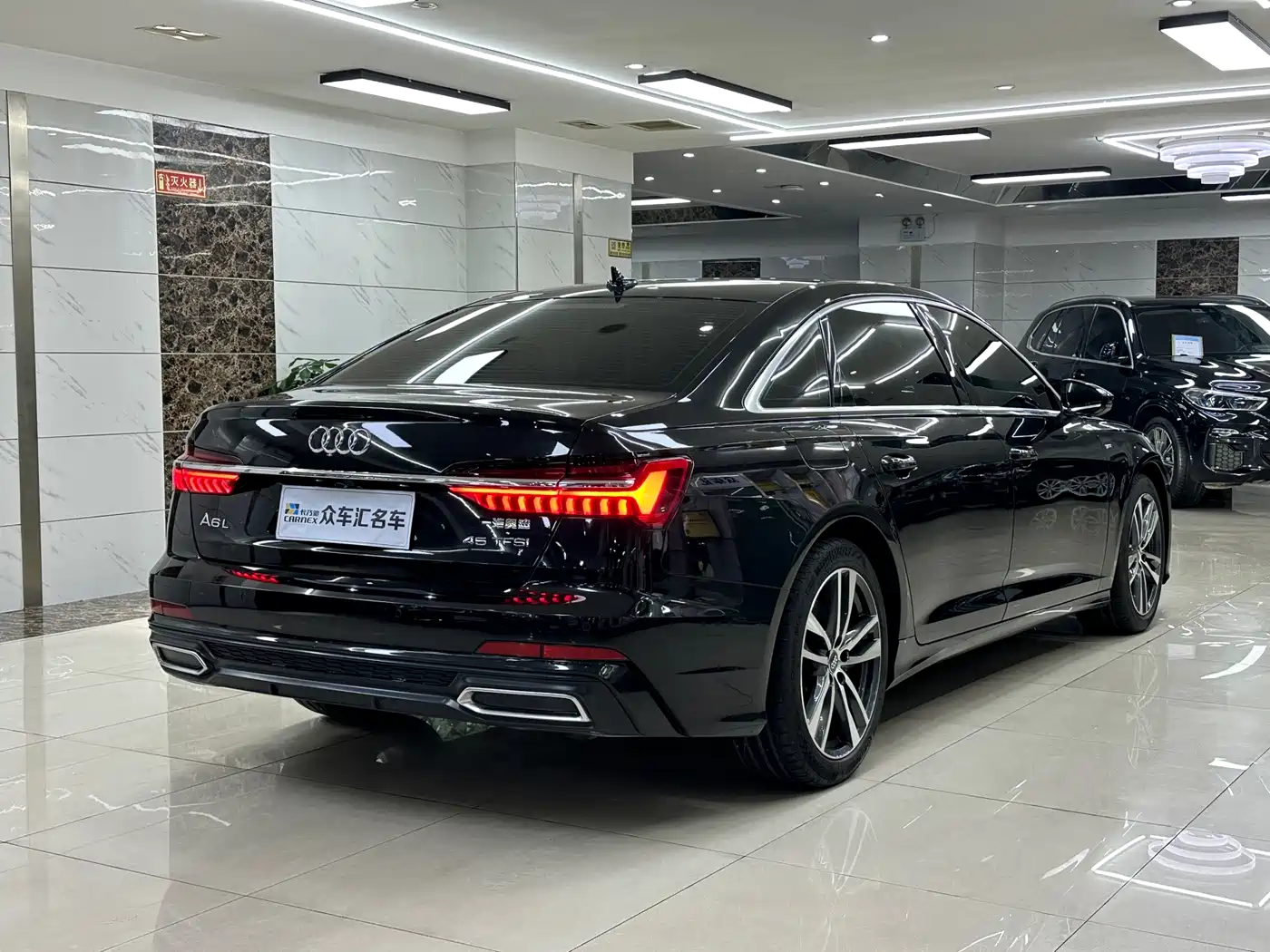 Audi A6L 2021 40 TFSI Luxury Sport фото 4